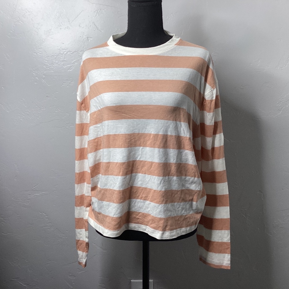 (NWOT) a new day long‎ sleeve t-shirt